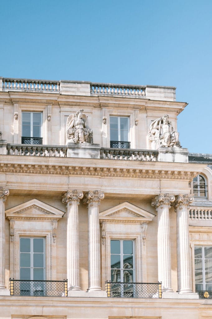 Hôtel de Crillon aan de Place de la Concorde, iconisch vijfsterrenhotel in Parijs. 